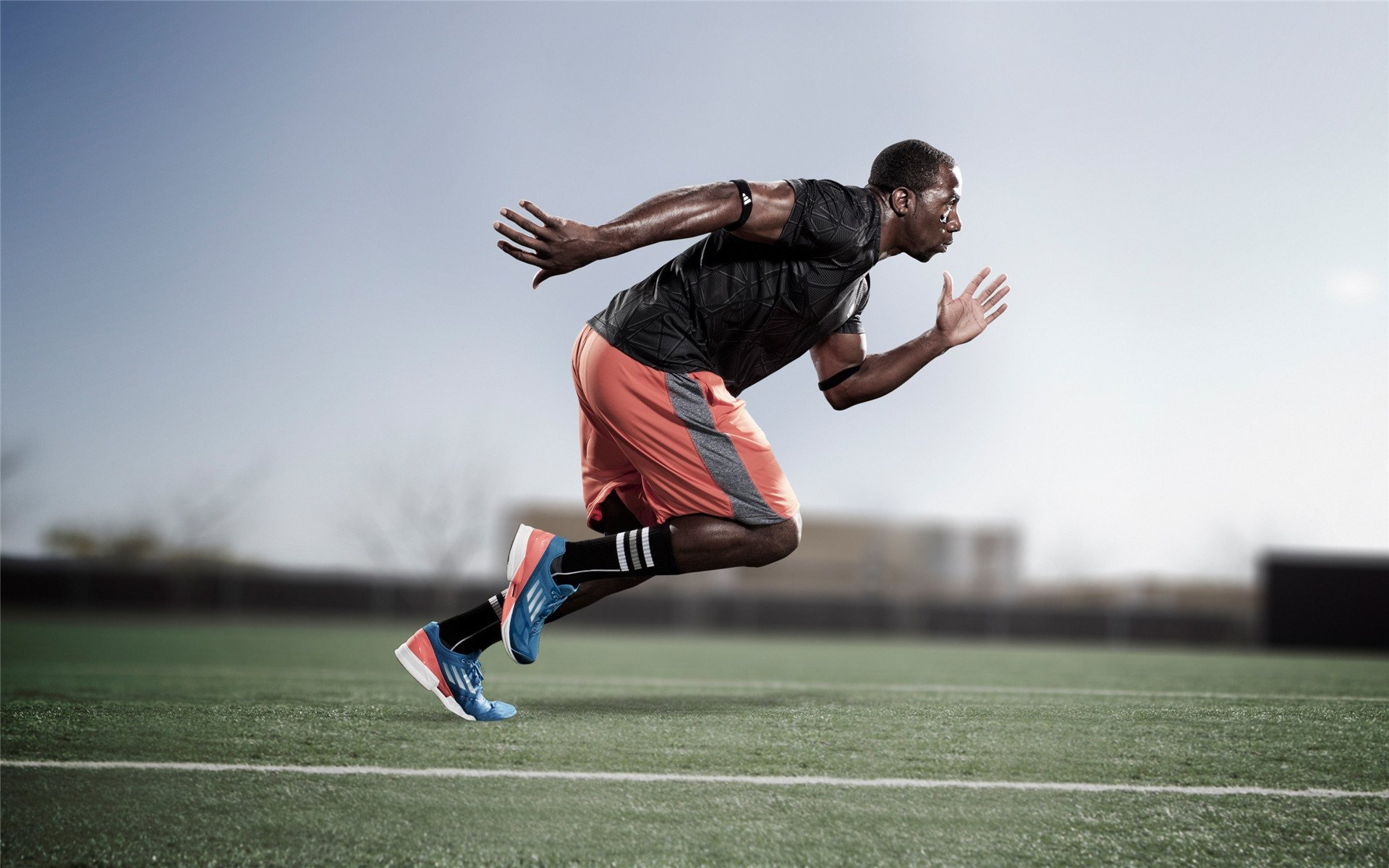 卢森堡男篮在欧洲预赛中战胜强敌，迈步国际赛场